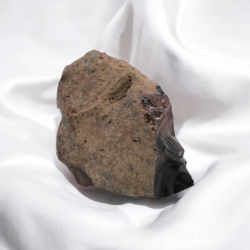Obsidian 1.9kg - Image 4