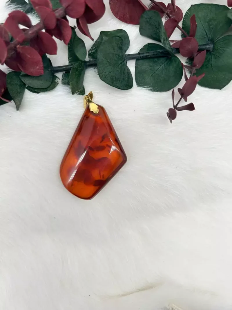 reddish brown amber pendant