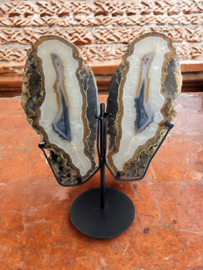 Agate Butterfly w/ Metal Stand